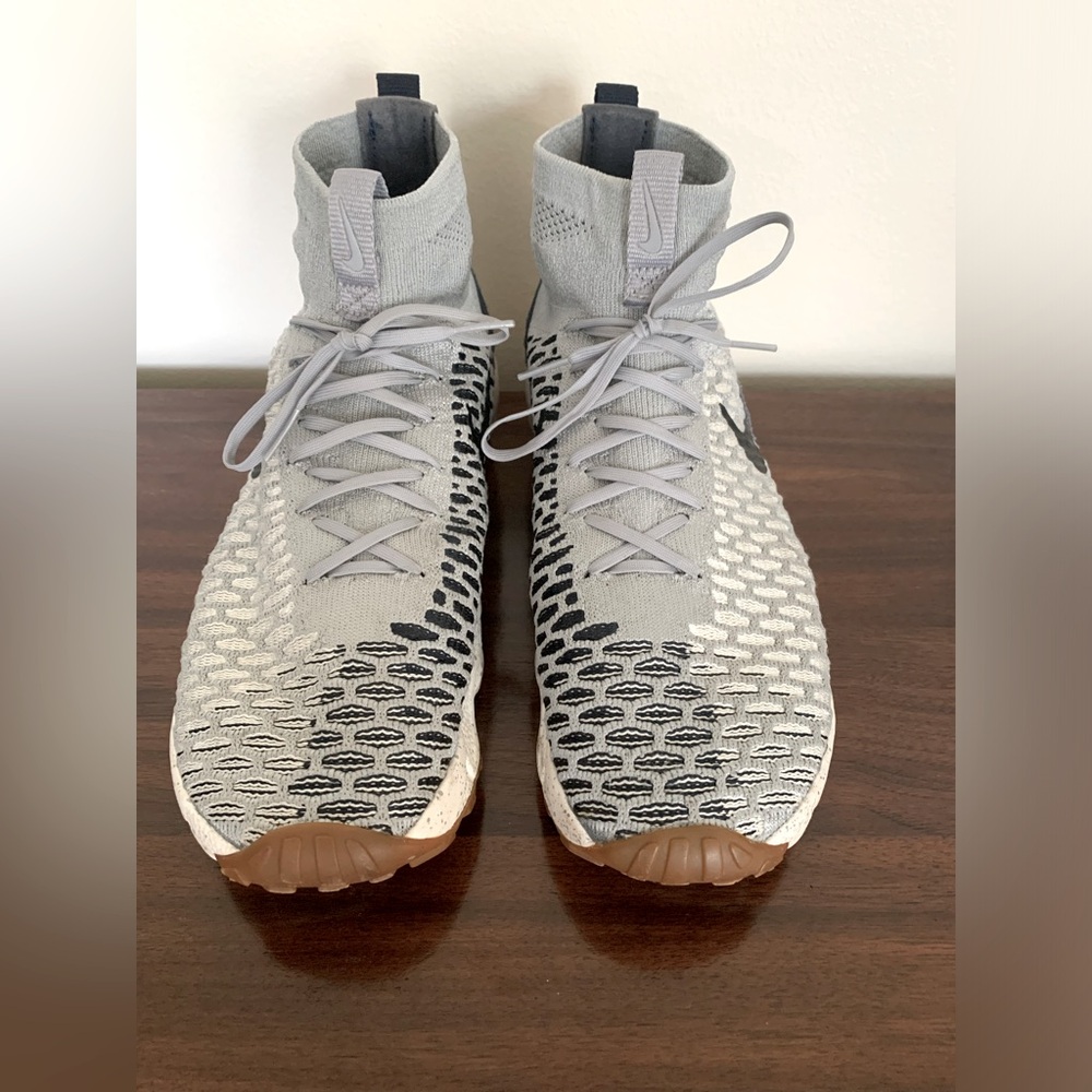 Nike RARE MODEL Flyknit High Top Men’s 8